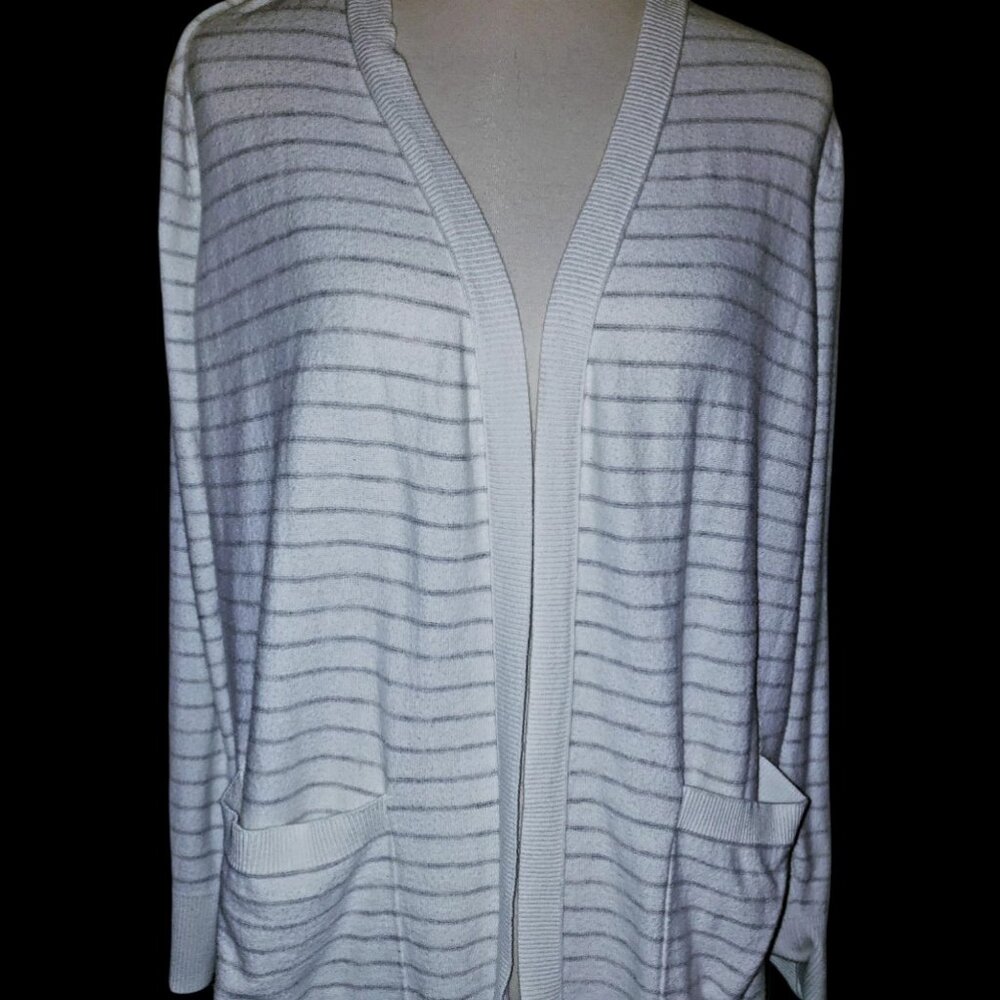 Never Worn Eddie Bauer Women's Open Front Cardigan.